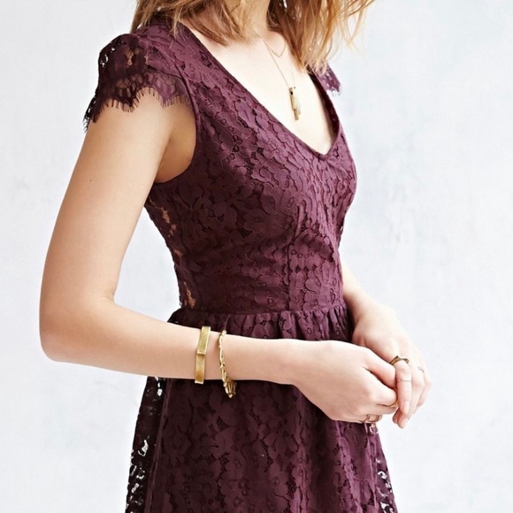 Kimchi Blue Jan Jan Lace Fit and Flare Dress Med - Picture 12 of 15